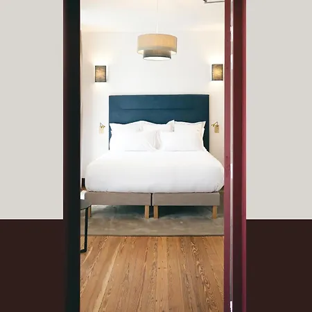 Lorenzo & Restaurant מלון