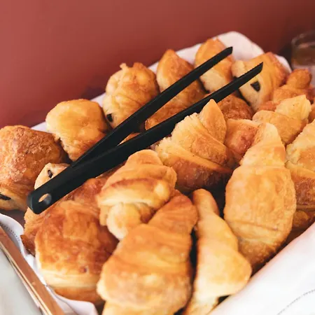 Lorenzo & Restaurant * ברסלונט