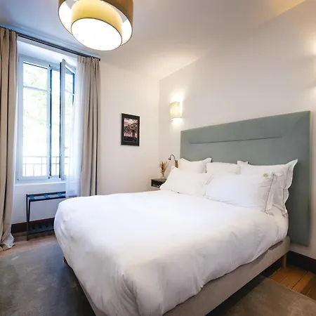 מלון Lorenzo & Restaurant *