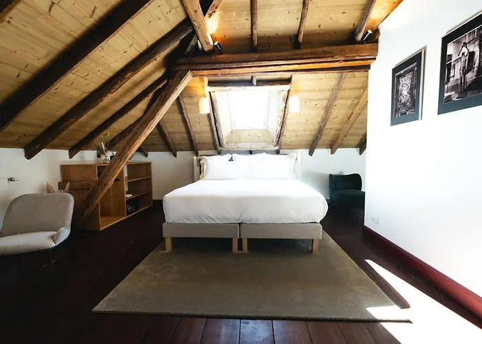 Lorenzo & Restaurant Hotel Barcelonnette