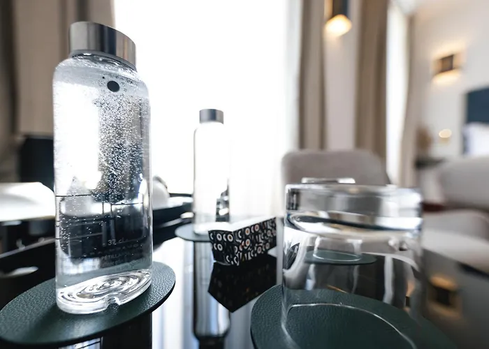 Lorenzo & Restaurant *